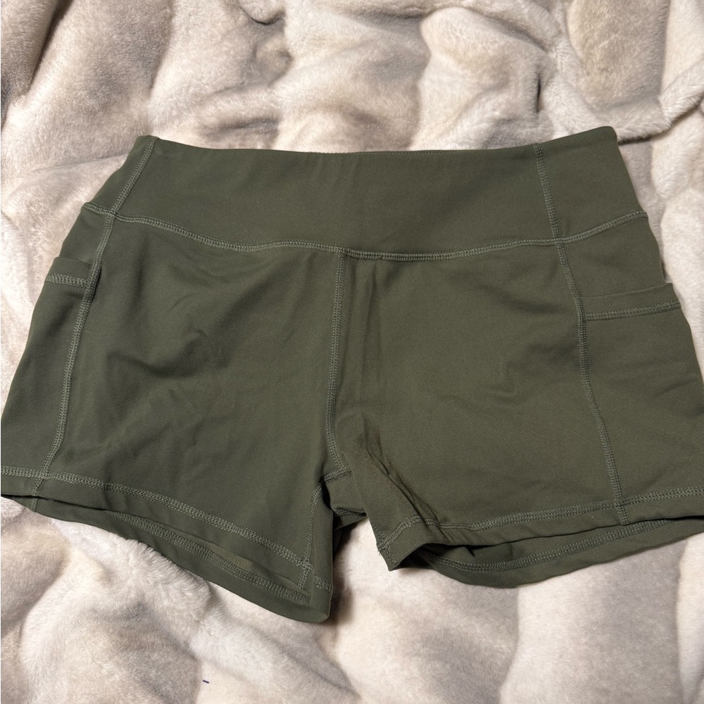 NWOT Born Primitive Synergy Shorts with Pocket 2.0 Large